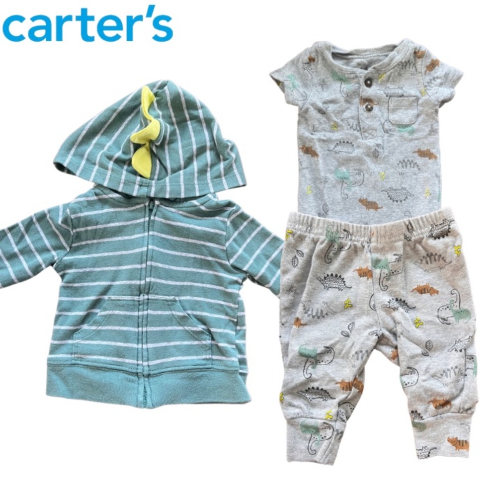 CARTERS DINOSAUR 3 PIECE SET. JACKET, ONESIE AND LEGGING.